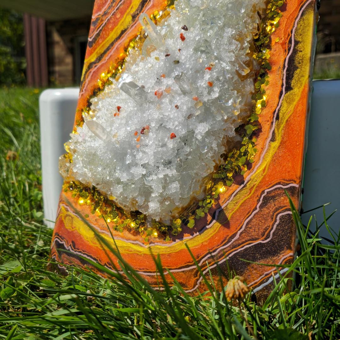 Geode Resin Art: Clear Quartz, Agate & Crushed Glass - 8x12